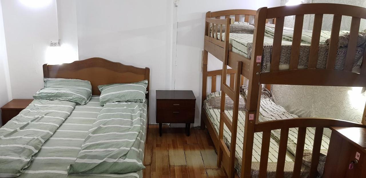 Backpackers Hostel ティビリシ エクステリア 写真