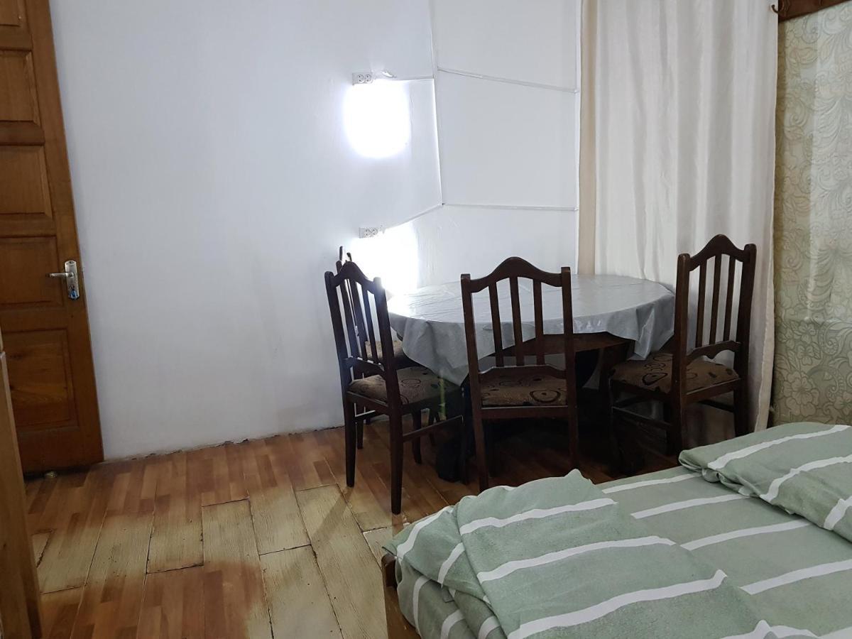Backpackers Hostel ティビリシ エクステリア 写真