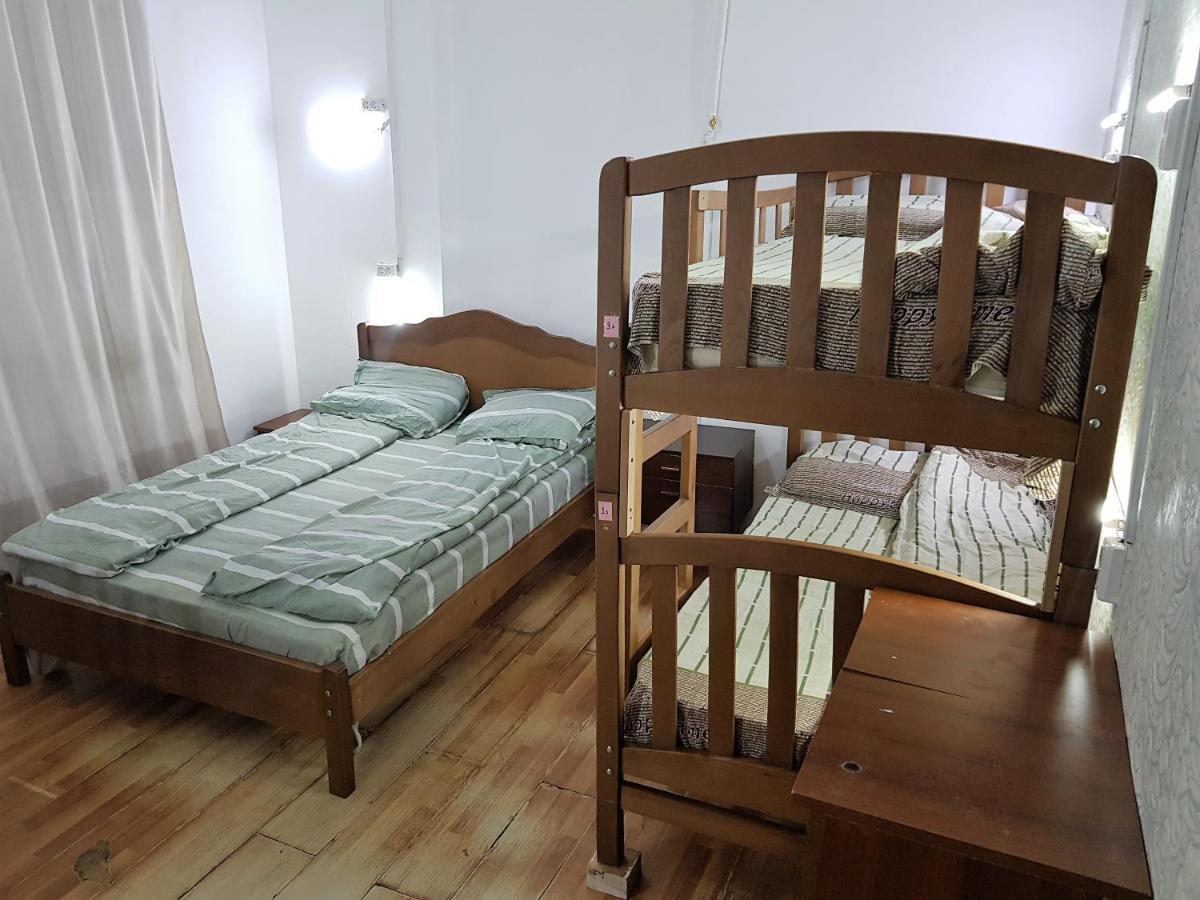 Backpackers Hostel ティビリシ エクステリア 写真